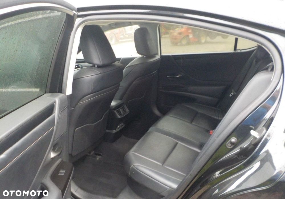 Lexus ES - 22