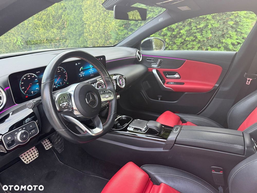 Mercedes-Benz CLA 250 4-Matic AMG Line 7G-DCT - 12