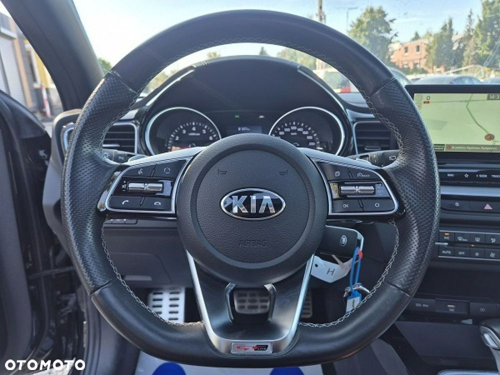 Kia Ceed - 30