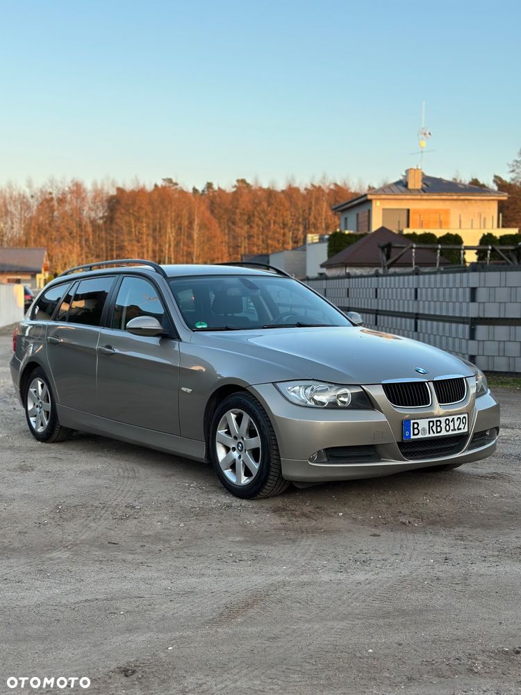 BMW Seria 3 318i Edition Lifestyle - 1