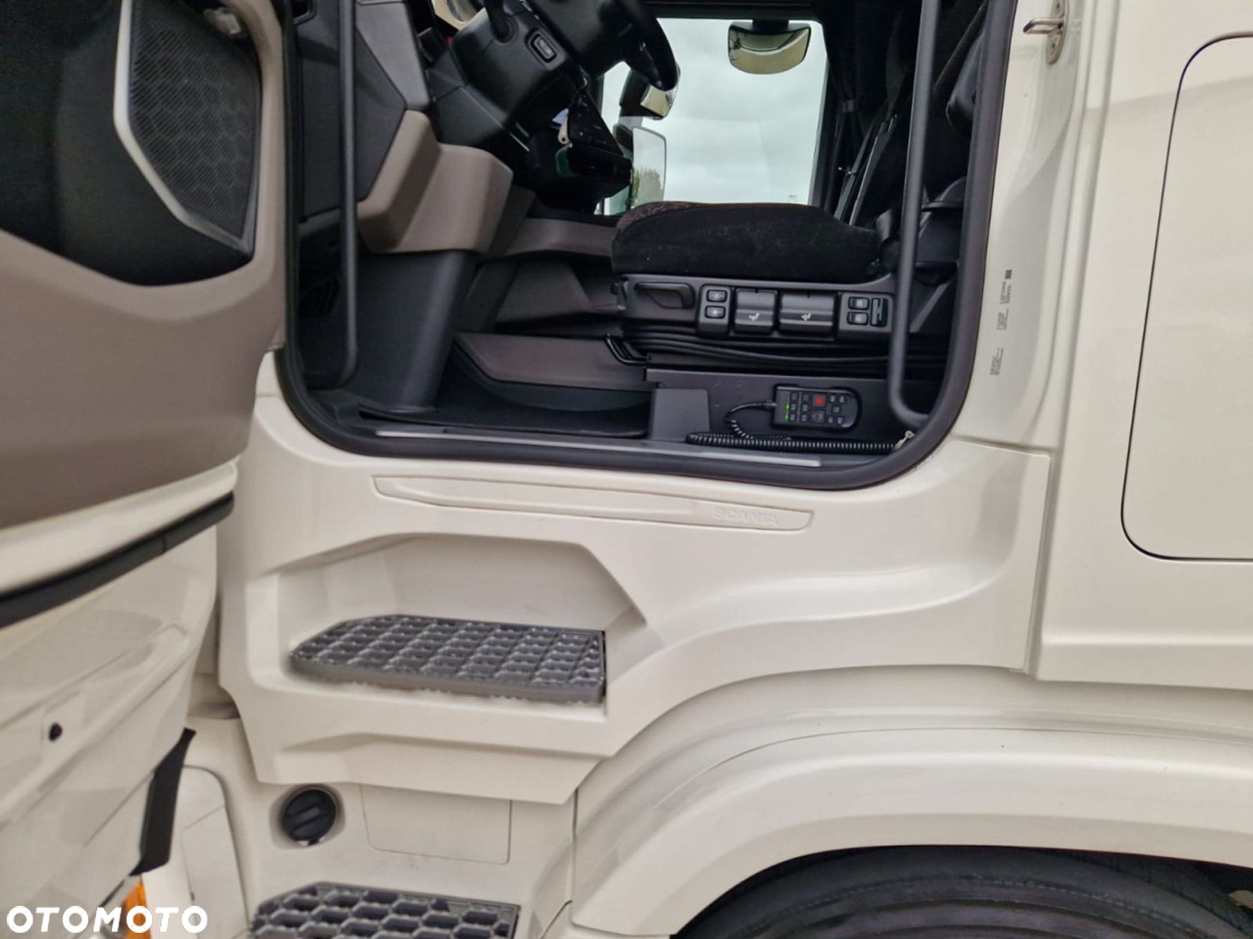 Scania Klima Postojowa, Pełne Malowanie / Dealer Scania N - 11