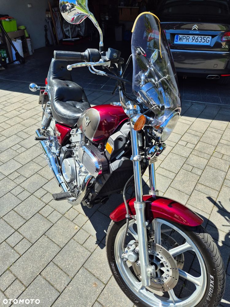 Kawasaki Vulcan - 4