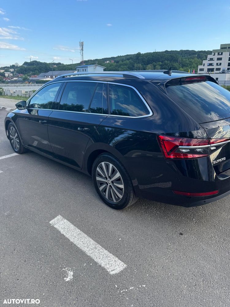 Skoda Superb 2.0 TDI DSG Style - 4
