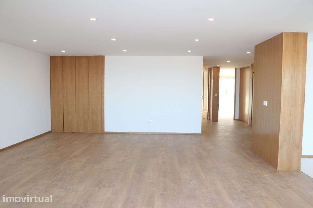 T3 Novo com Terraço - Guimarães - Grande imagem: 5/35