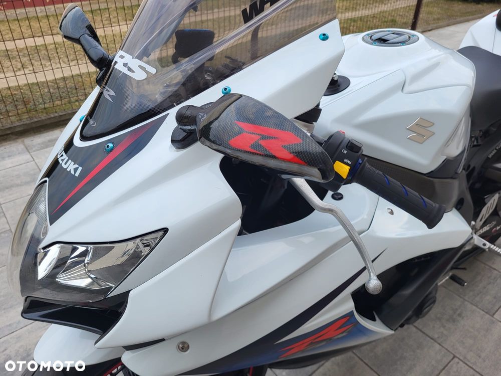 Suzuki GSX-R - 16