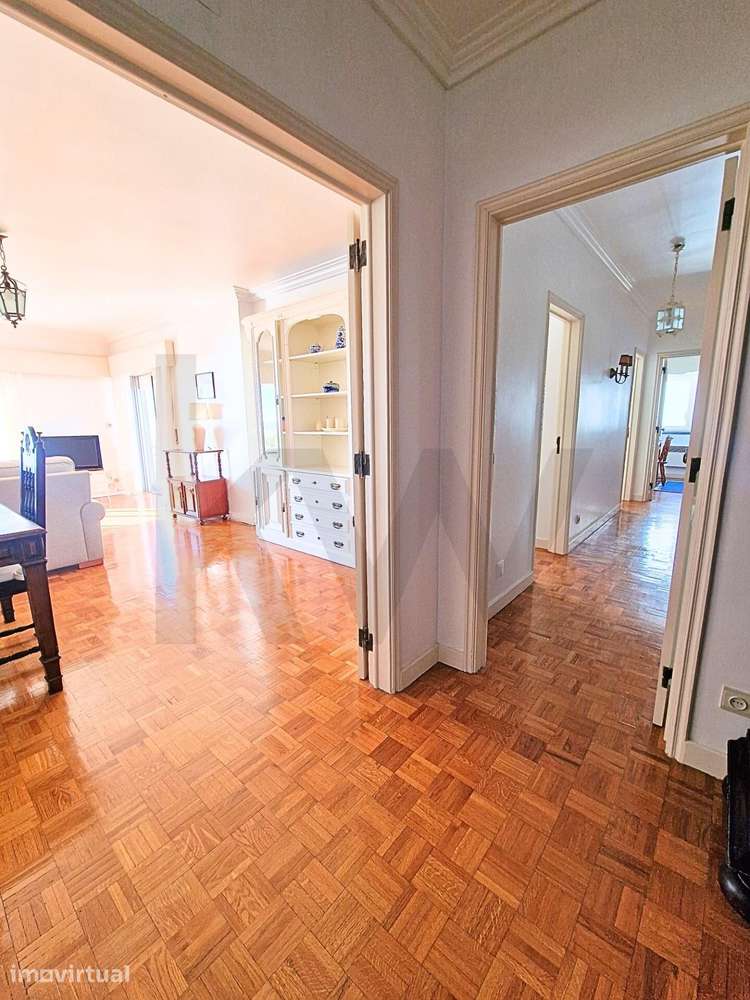 Apartamento T3 Mobilado em Cascais, S João Estoril com vista Mar e est - Grande imagem: 5/42