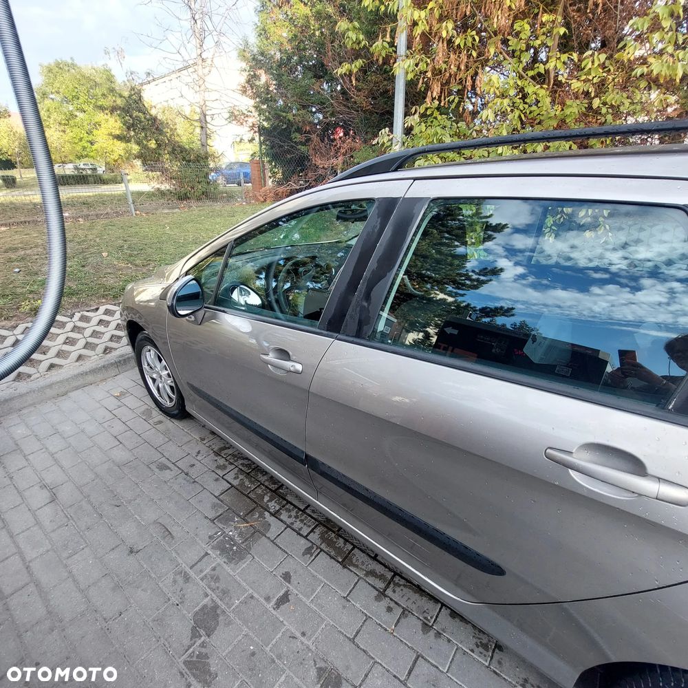 Peugeot 308 2012 photo 4