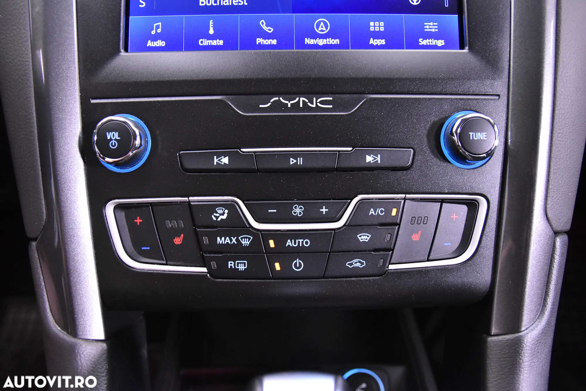 Ford Mondeo - 17