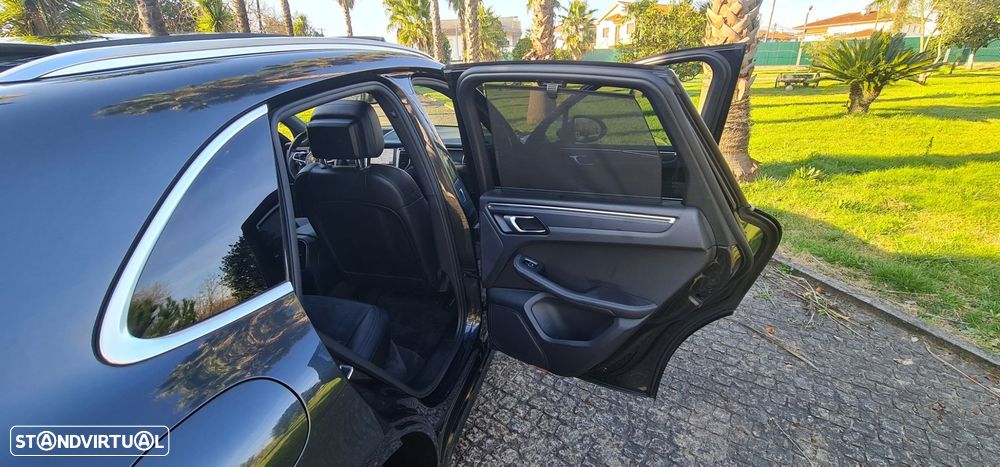 Porsche Macan - 33