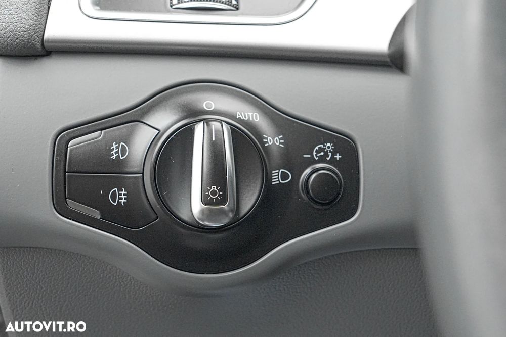 Audi A4 Avant 2.0 TDI Multitronic - 23