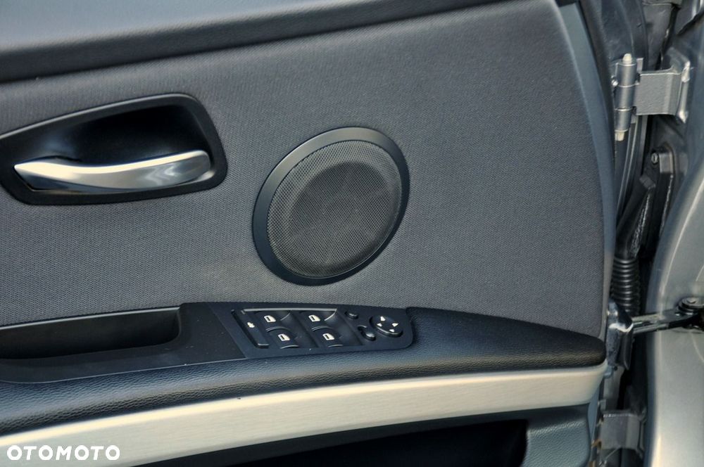 BMW Seria 3 - 37