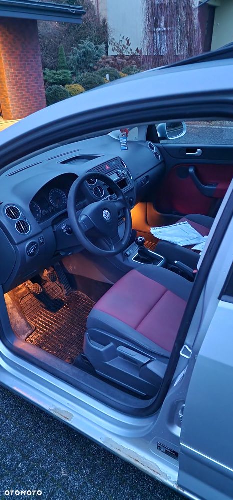 Volkswagen Golf Plus - 11