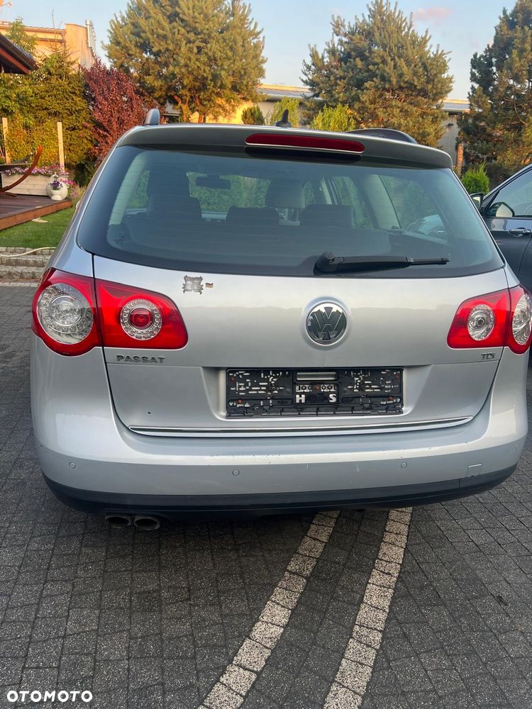 Volkswagen Passat 2.0 TDI DPF Comfortline - 5