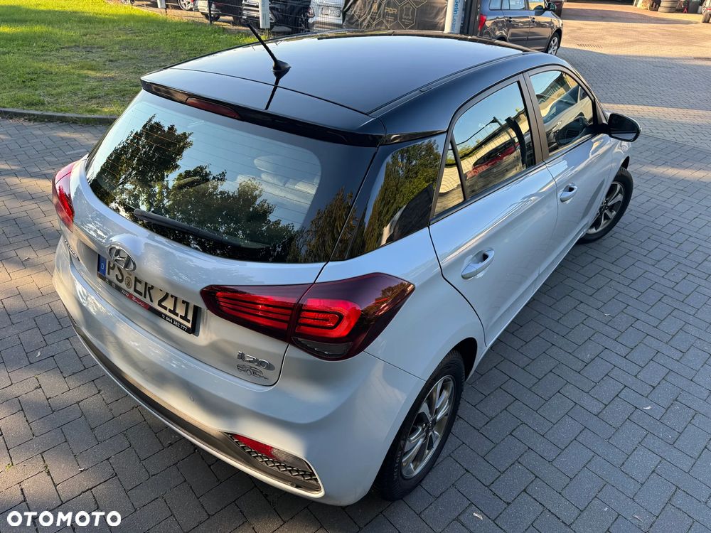 Hyundai i20 - 13
