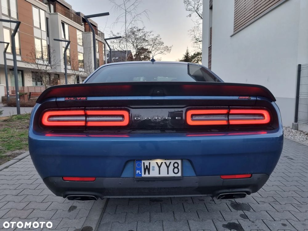 Dodge Challenger 6.4 Scat Pack - 5