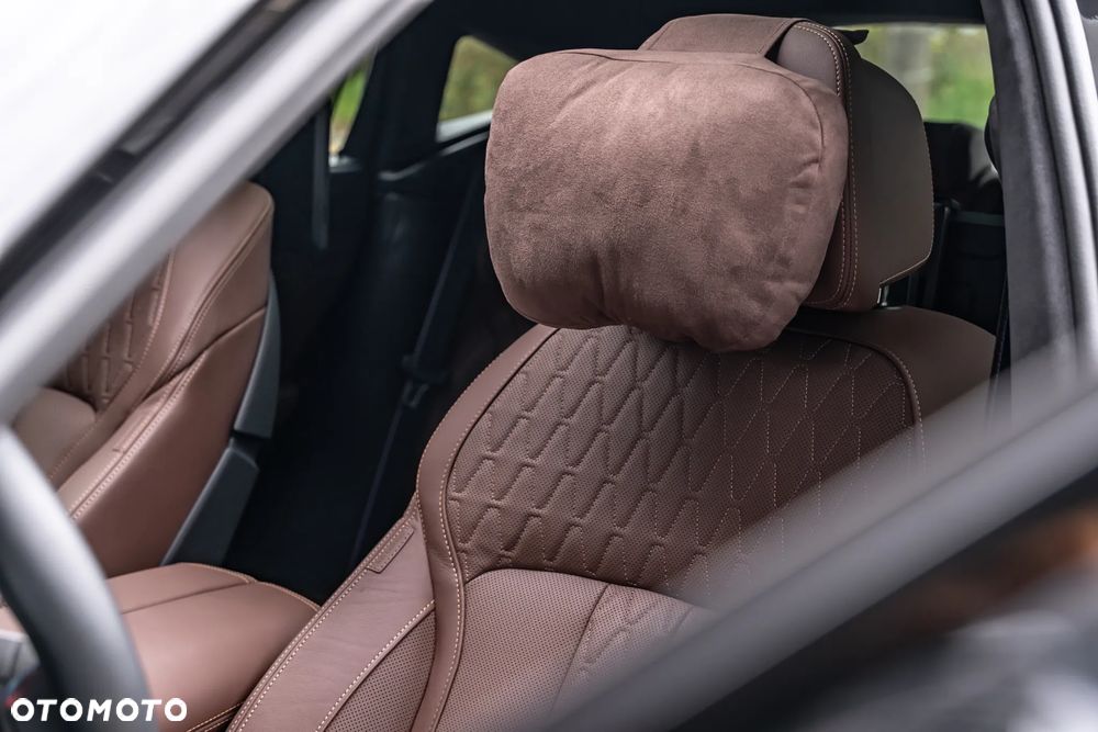 BMW X6 M60i xDrive - 23