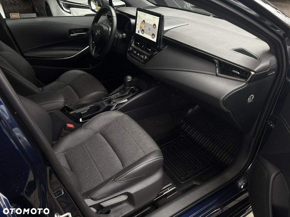Toyota Corolla - 14