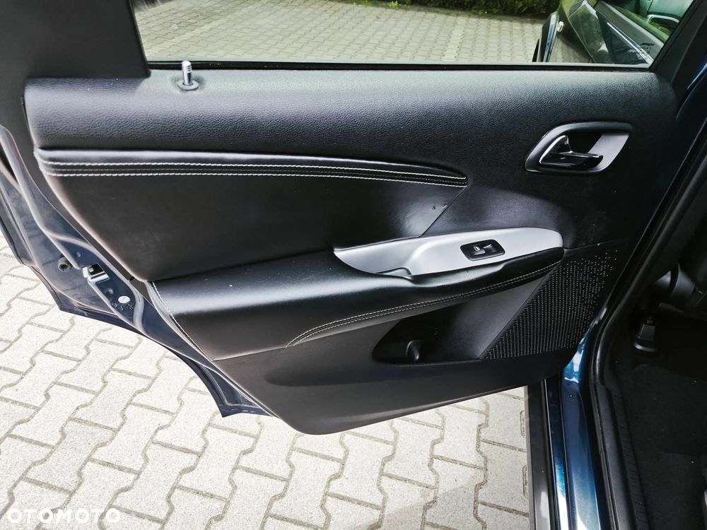 Fiat Freemont 2.0 Multijet 16V DPF Automatik Allrad Black Code - 21