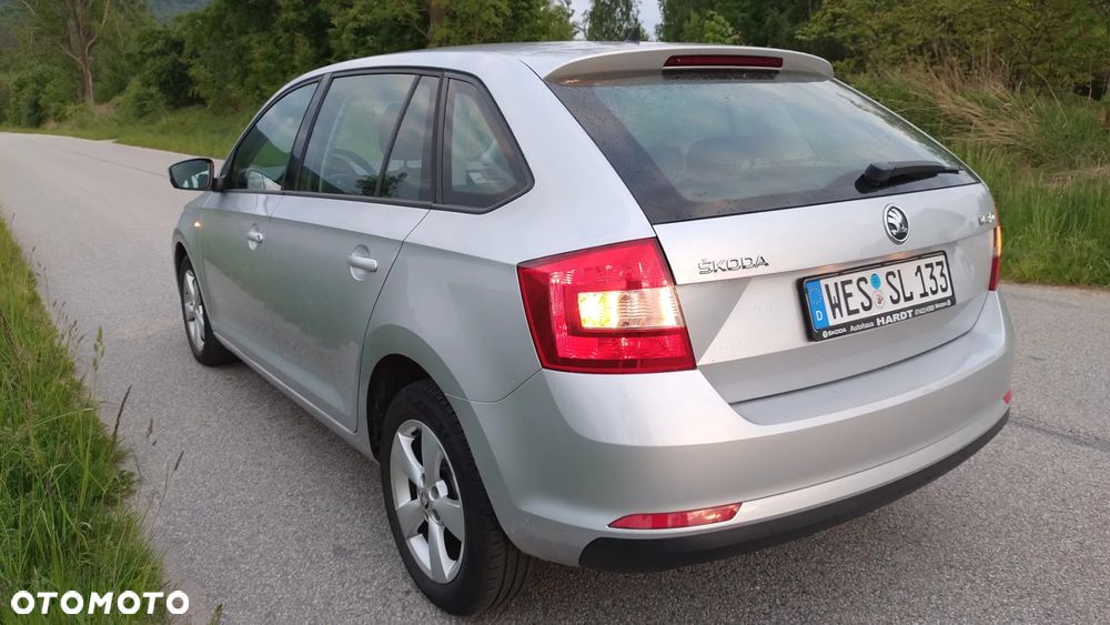 Skoda RAPID - 12