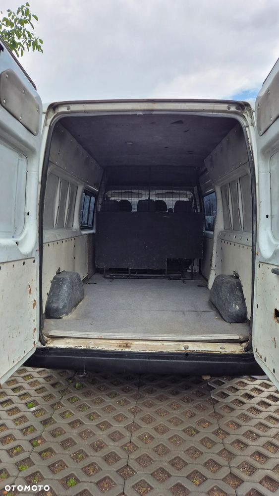 Ford Transit - 5