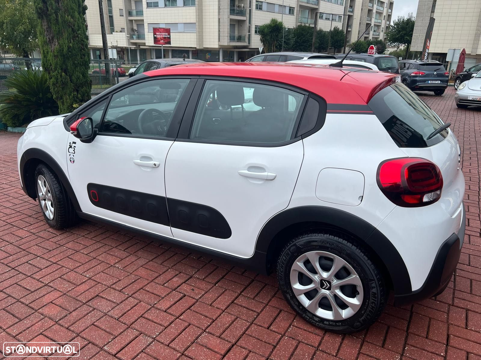 Citroën C3 1.2 PureTech Feel - 4