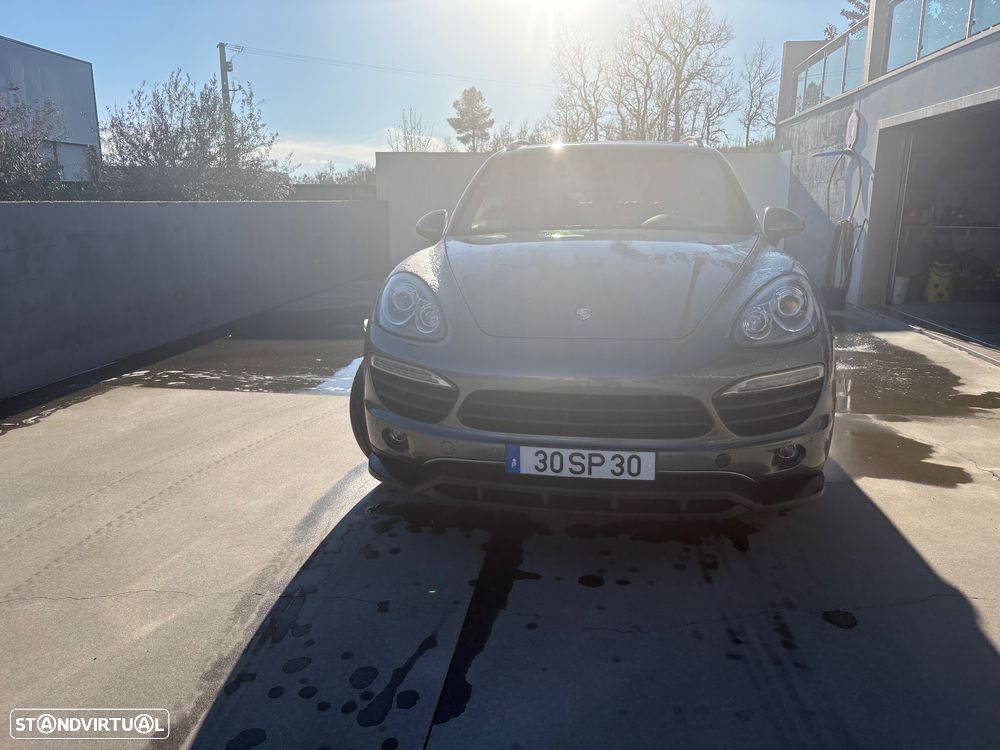 Porsche Cayenne S - 16