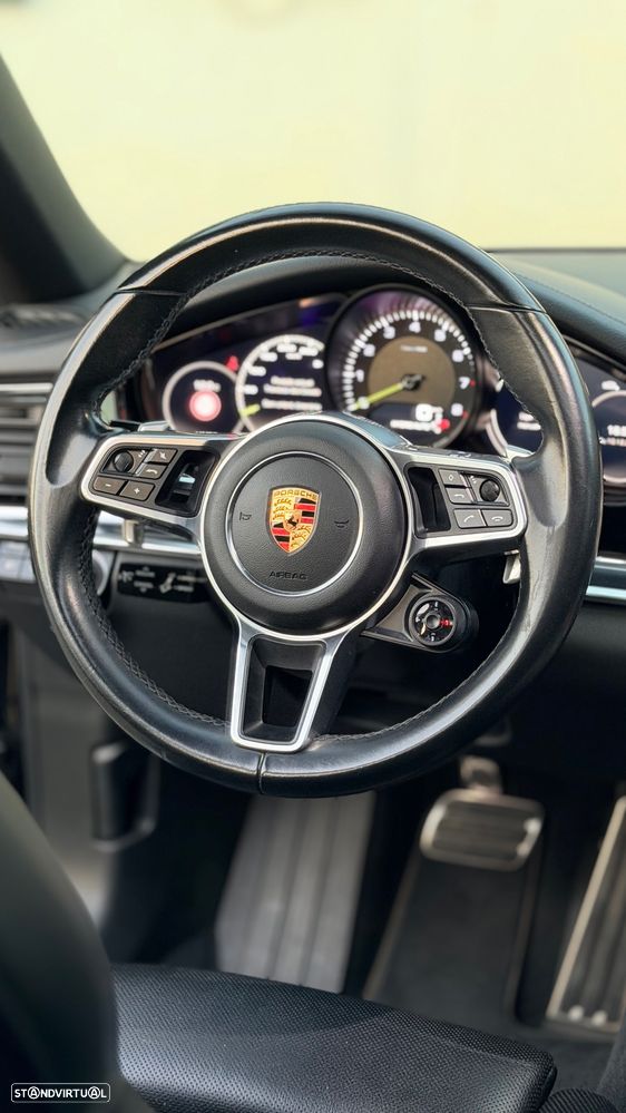 Porsche Panamera 4 E-Hybrid - 13