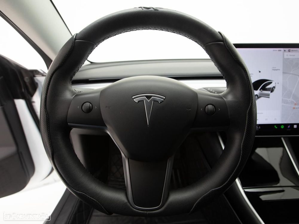 Tesla Model 3 - 19