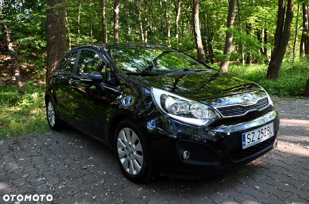 Kia Rio - 11