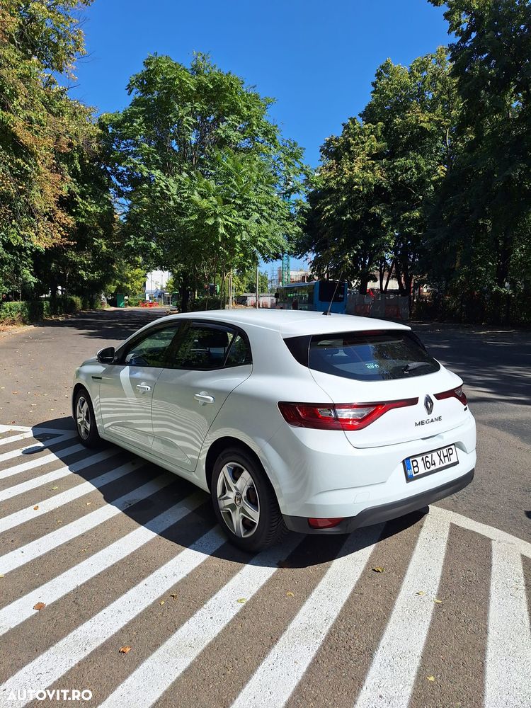 Renault Megane 1.5 dCI Life - 3