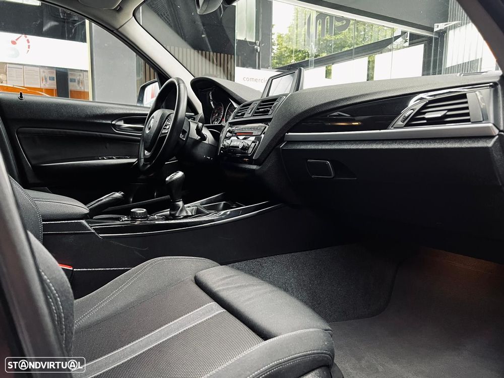 BMW 116 d Line Sport - 16