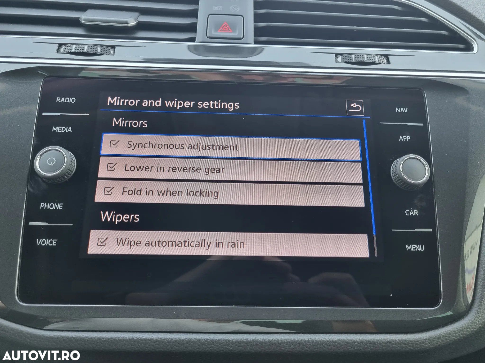 Volkswagen Tiguan 2.0 TDI SCR DSG Life - 25
