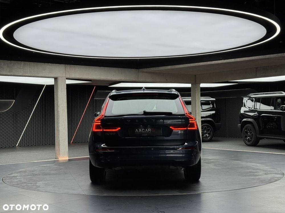 Volvo XC 60 B5 B AWD Momentum Pro - 5