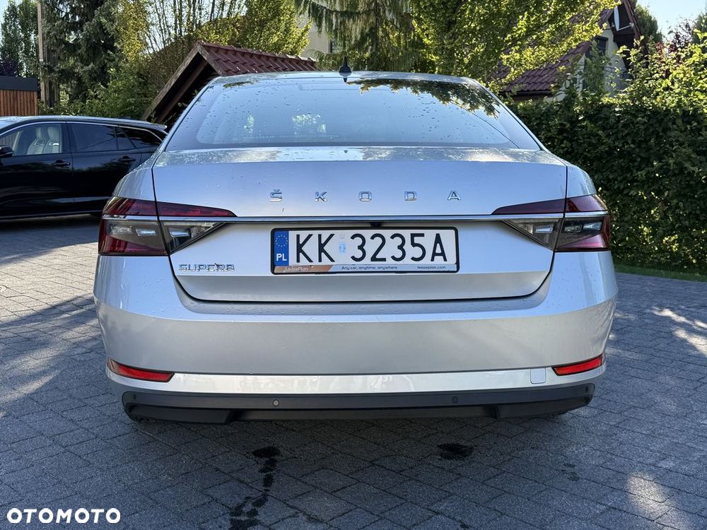 Skoda Superb 2.0 TDI SCR Ambition - 2