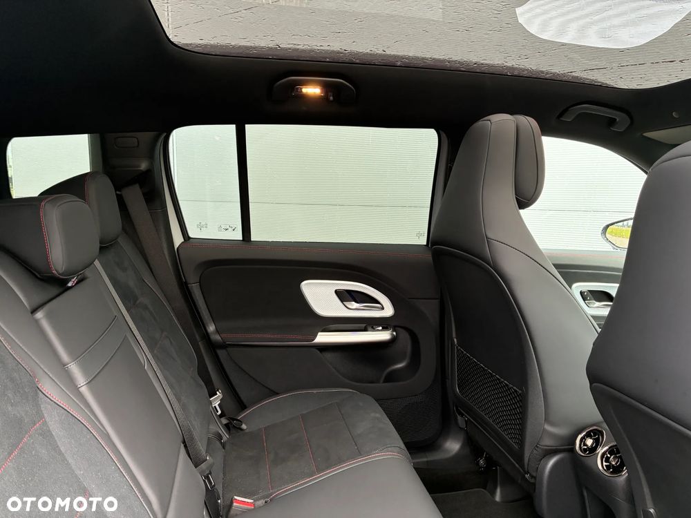 Mercedes-Benz GLB 220 mHEV 4-Matic 8G-eDCT - 6