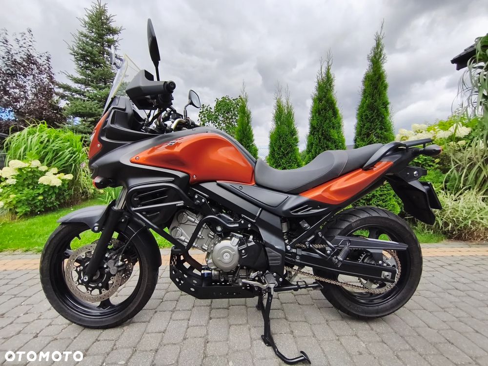 Suzuki V-STROM - 1