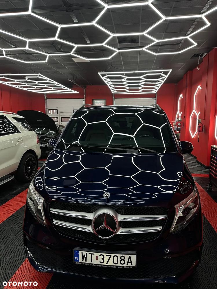 Mercedes-Benz Klasa V 300 d 4-Matic Avantgarde 9G-Tronic (d³ugi) - 4