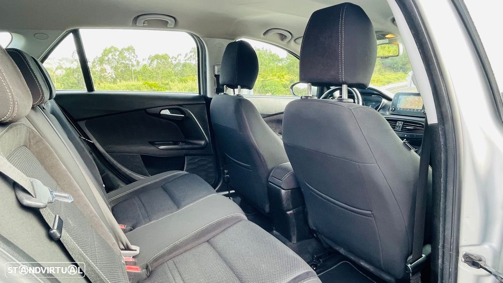 Fiat Tipo Station Wagon 1.3 M-Jet Lounge Tech - 14