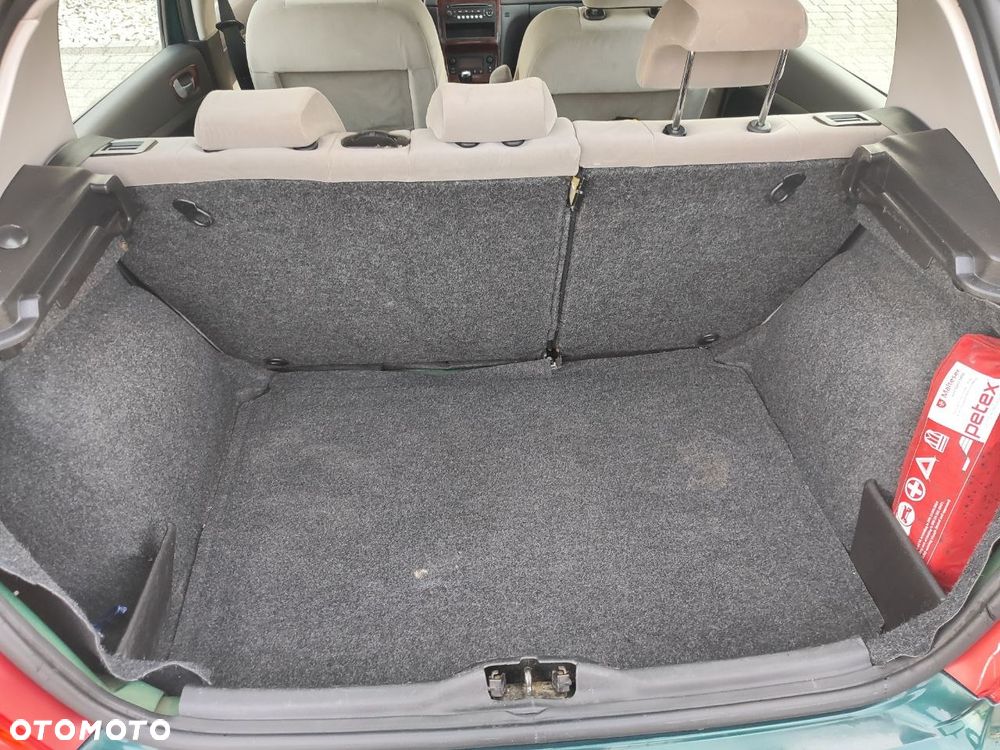 Peugeot 307 1.6 - 9