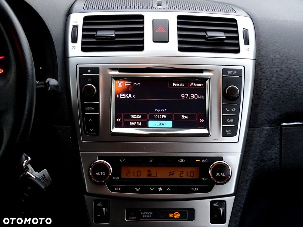 Toyota Avensis 2.0 D-4D - 20