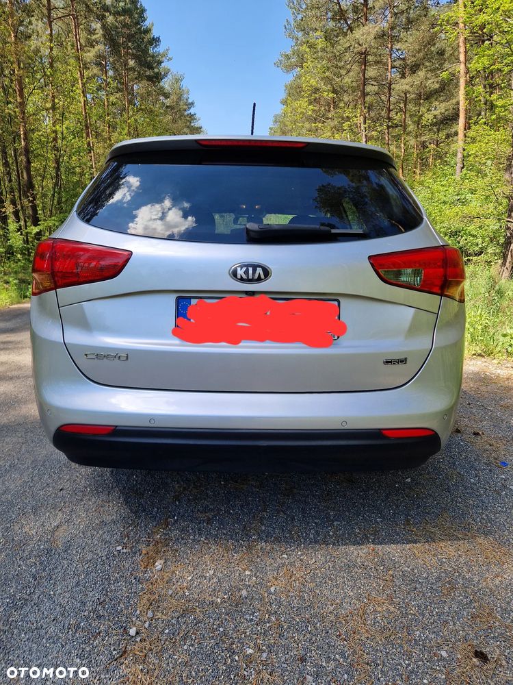 Kia Ceed - 4