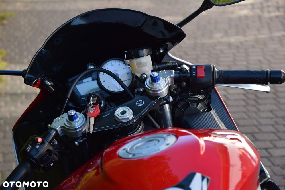 Yamaha R6 - 5