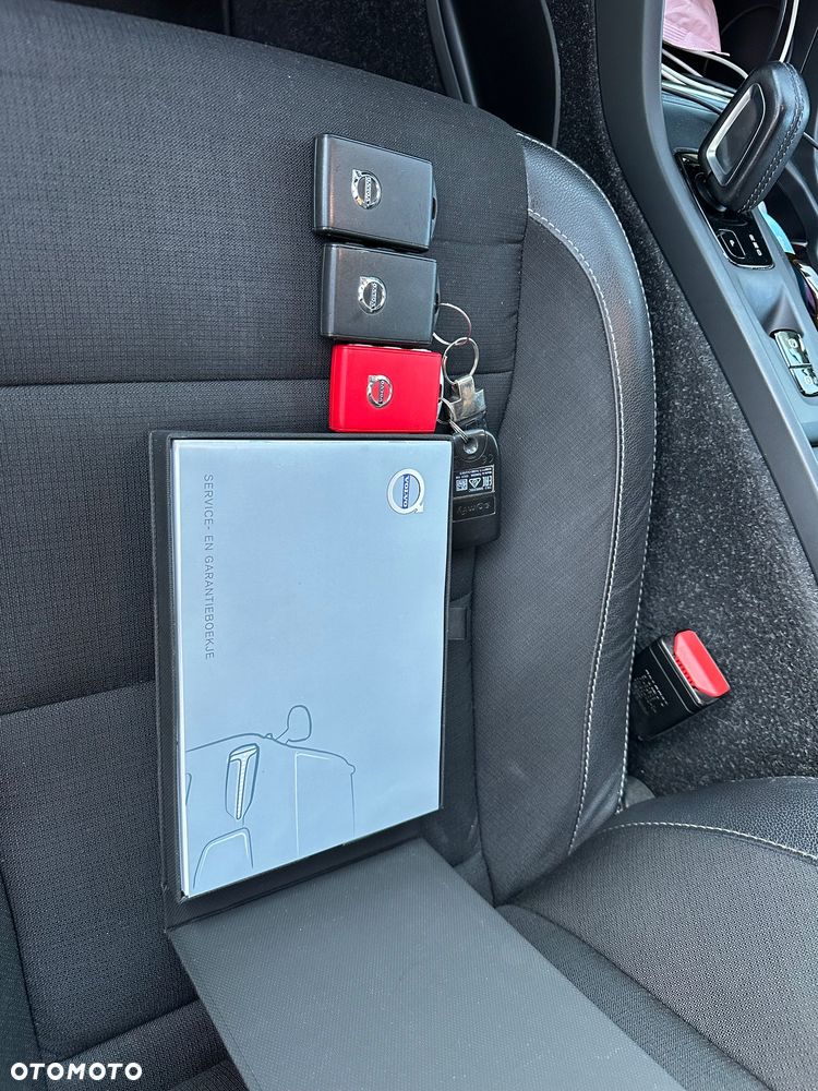 Volvo XC 40 T3 Geartronic Momentum - 29
