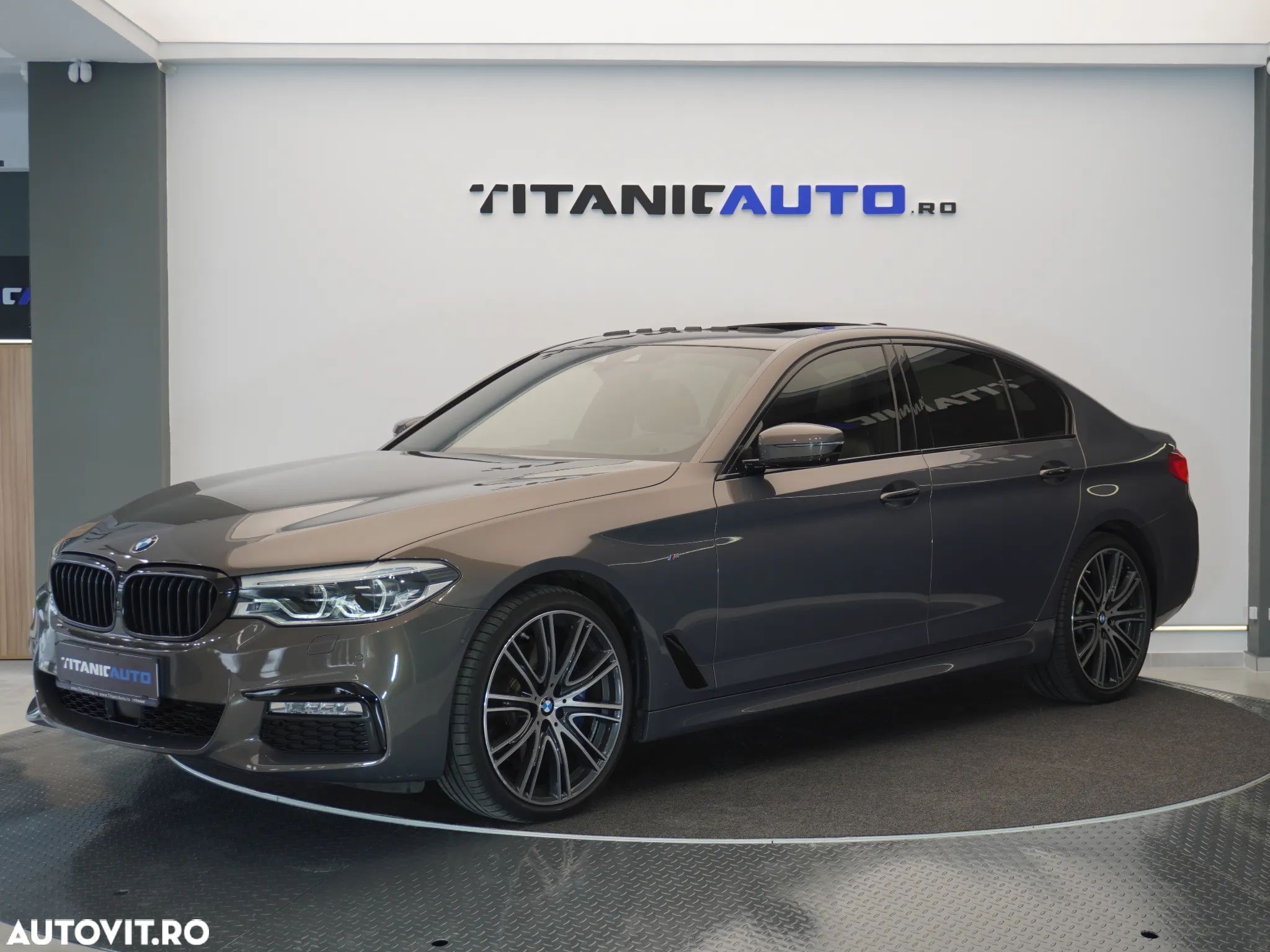 BMW Seria 5 530d xDrive AT - 1