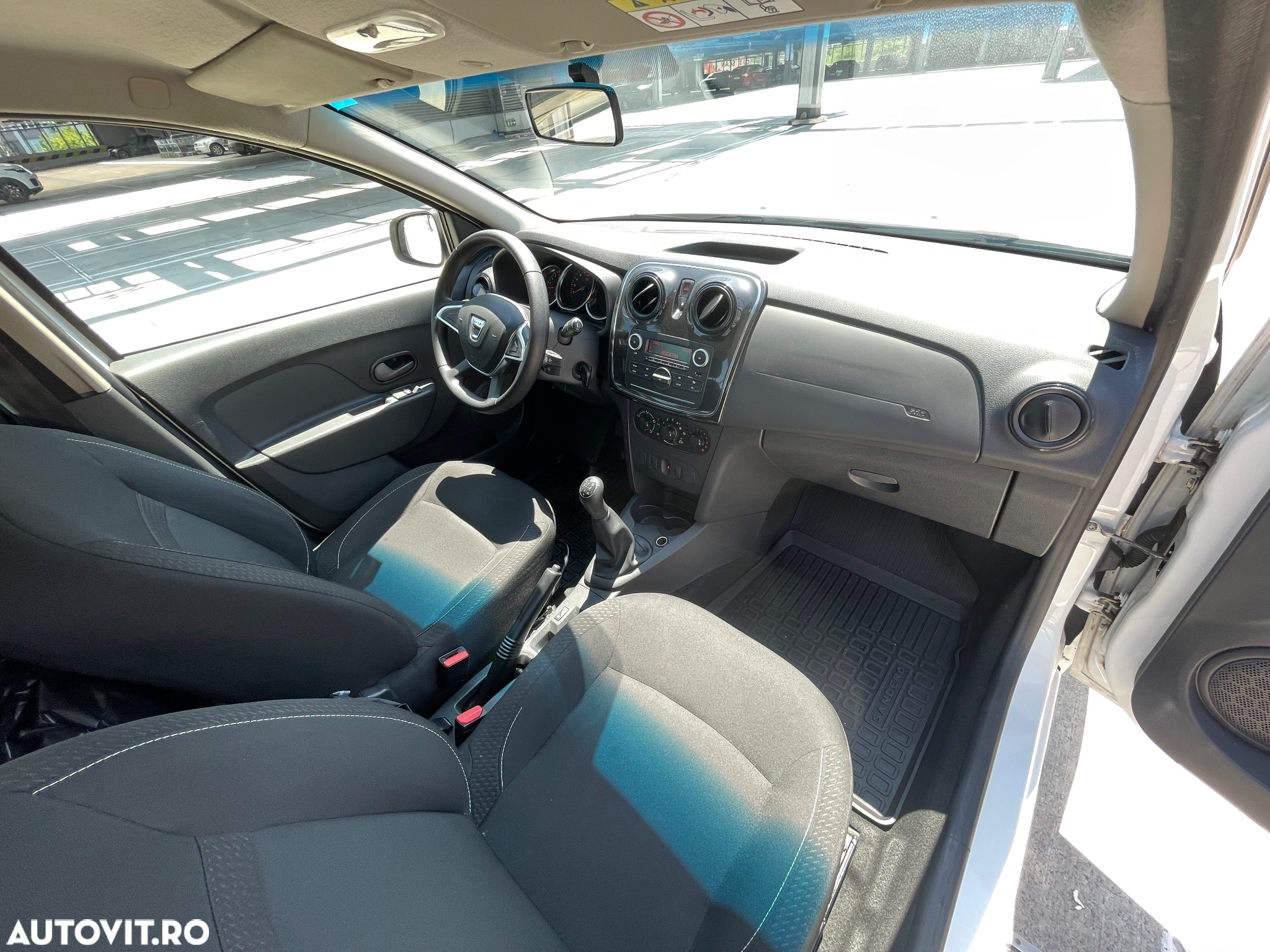 Dacia Sandero - 4