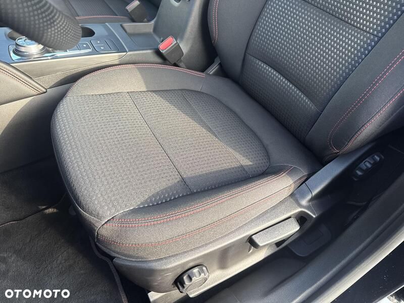 Ford Kuga - 17