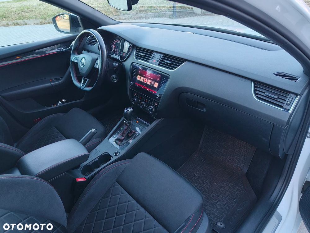 Skoda Octavia 2.0 TDI 4x4 DSG RS - 12