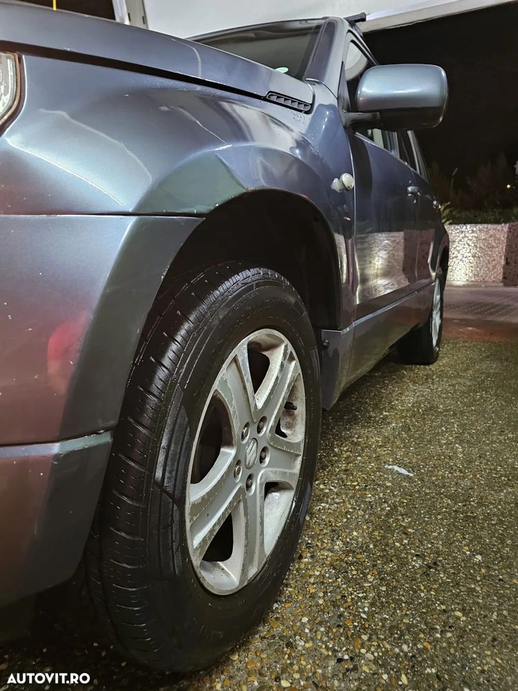 Suzuki Grand Vitara - 13