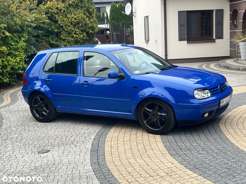 Volkswagen Golf - 33