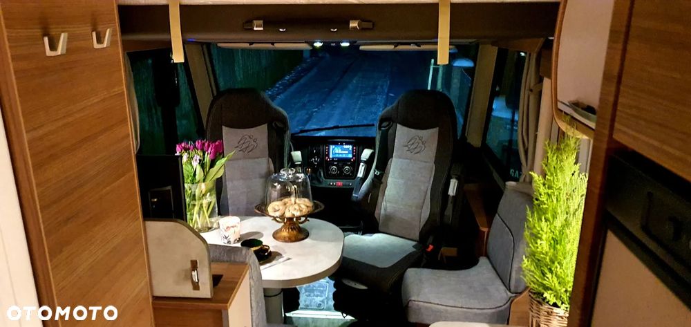 KNAUS LIVE I650 - 8